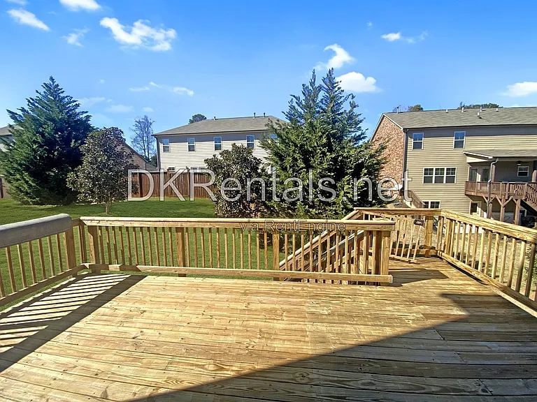 582 Warrenton Run Dr — Photo 17