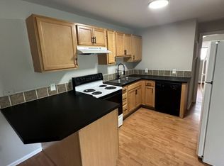 316 E Brookside St APT 23, Colorado Springs, CO 80905