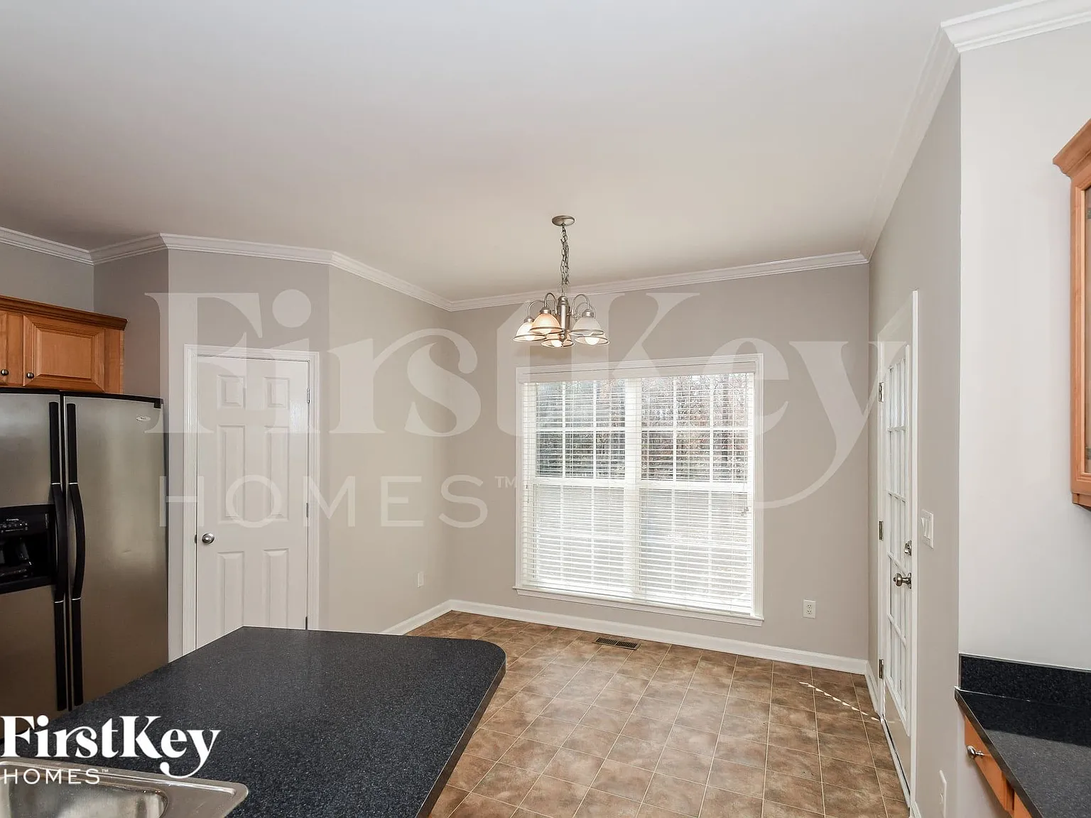 4 bed, 3.0 bath, 2378 sqft, $2,895 — Photo 4