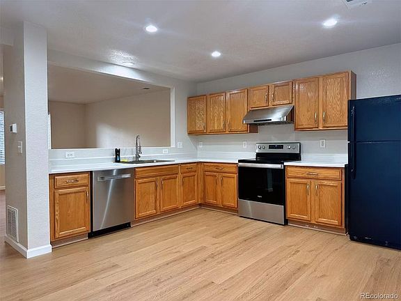 3rd image of 8866 Meade Court