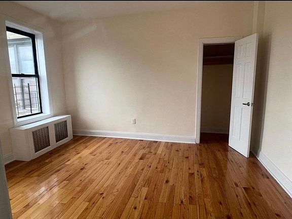 5th image of 679 Waring Ave APT 2G