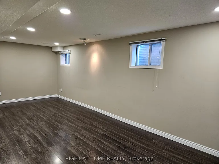 56 McCallum Dr #BASEMENT — Photo 3