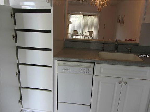 4th image of 13817 Mission Oaks Blvd