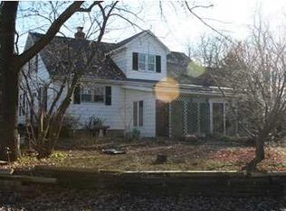 2717 Colonial Garden Rd, Evansville, IN 47715