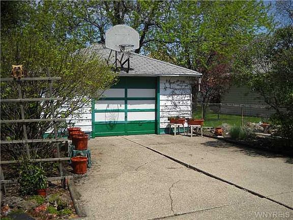 2nd image of 73 Kinsey Ave