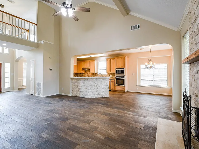 241 Blue Hill Dr — Photo 14