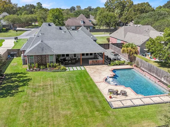 14258 Santa Fe Trl, Prairieville, LA 70769