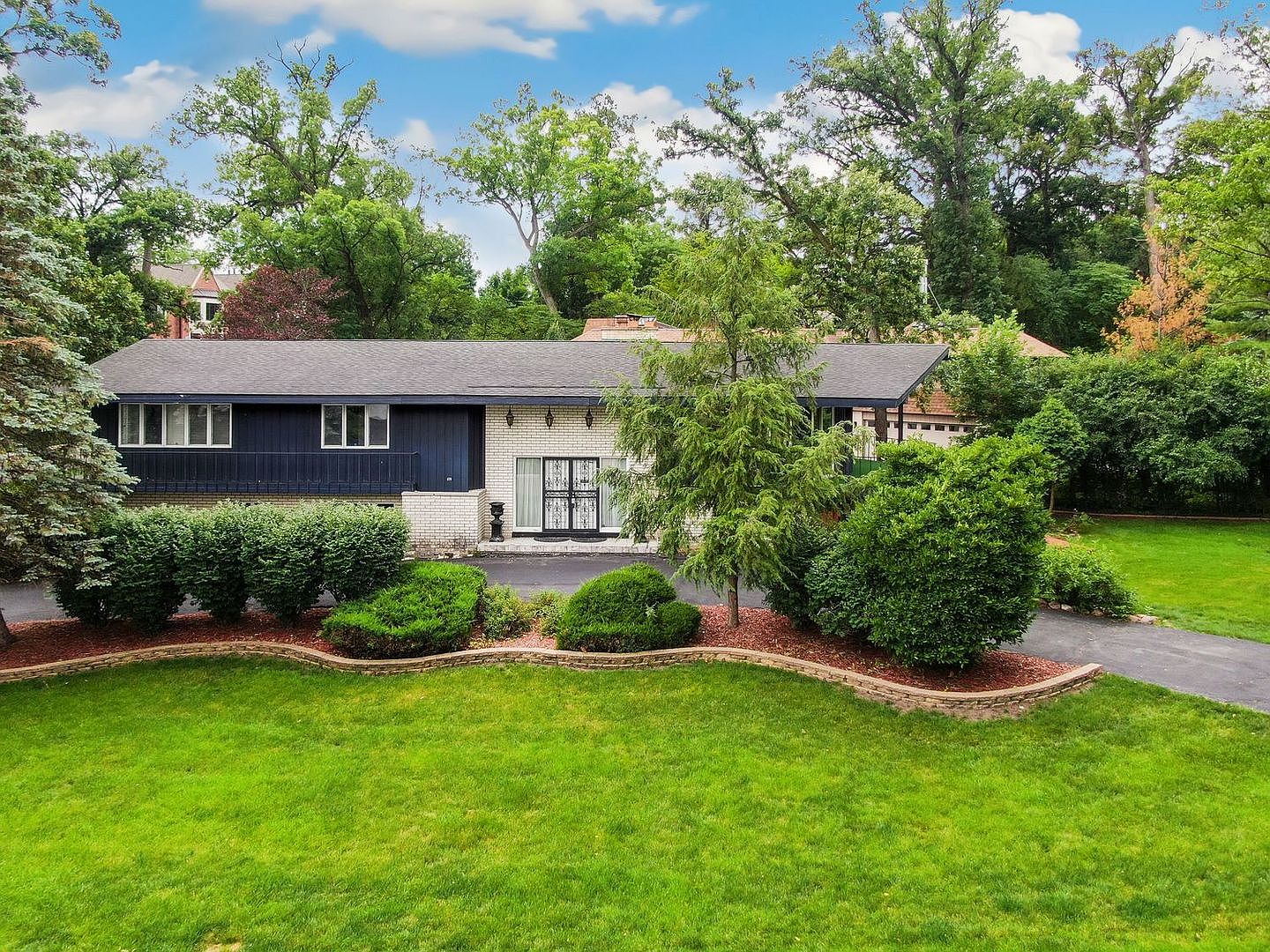 40 Cambridge Dr, Oak Brook, IL 60523 MLS 11868549 Zillow