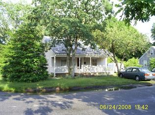 29 Brookshire Rd, Hyannis, MA 02601