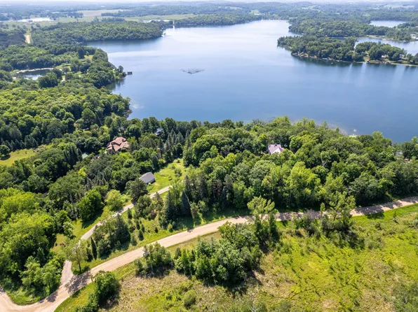 32990 Heilberger Dr, Erhard, MN 56534