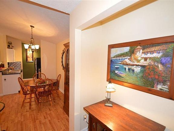 2nd image of 5975-12 Meadowcreek Dr