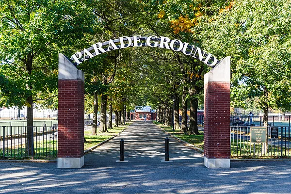 Sold by MNS | media 28