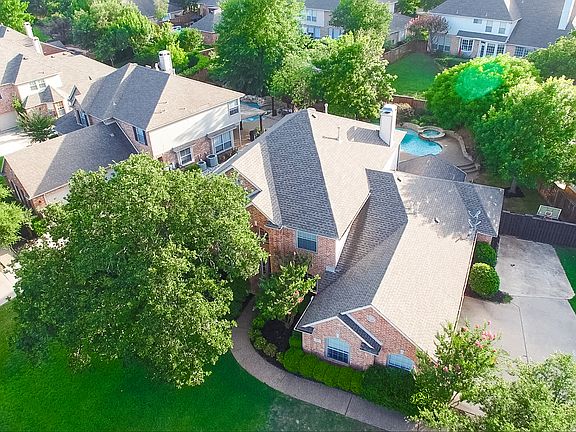 2nd image of 717 Inwood Dr