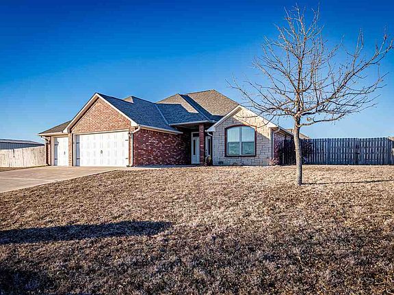 2nd image of 1115 Apple Creek Dr