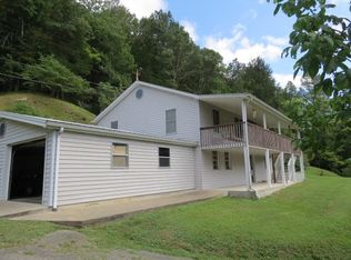 5465 Dryhill Rd, Hyden, KY 41749