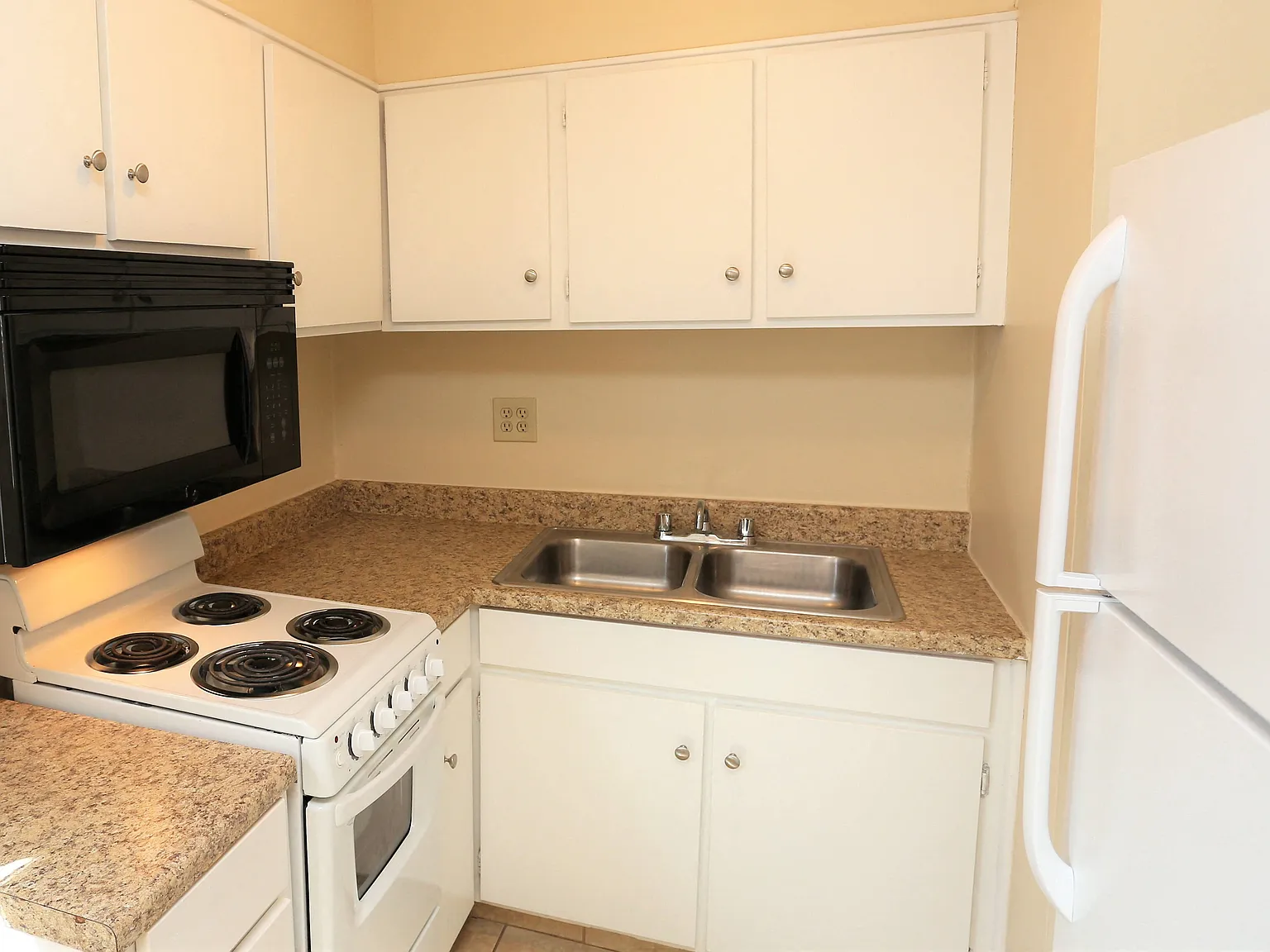 Eagles Landing Apartments — Photo 4