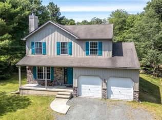 587 Old Stage Rd, Albrightsville, PA 18210