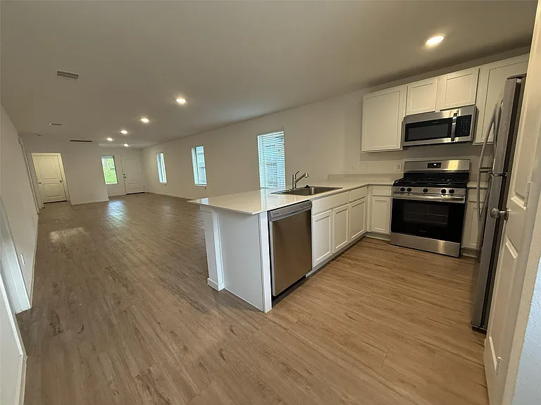 529 Falling Cave Dr — Photo 8