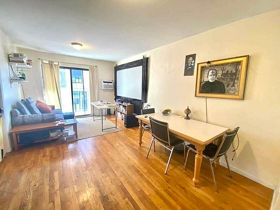 3rd image of 93 Stockton St #3