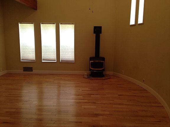 5th image of 13916 23rd Dr SE