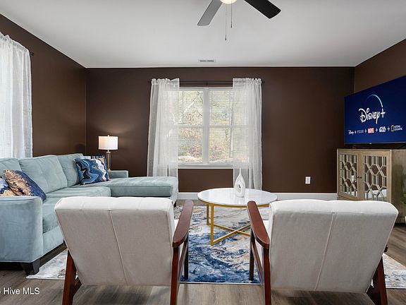 4th image of 236 Jordan Ln