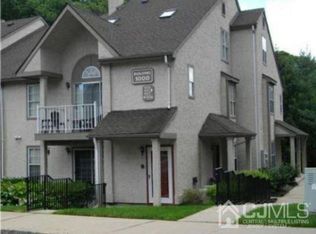 2302 Commons Dr, East Brunswick, NJ 08816