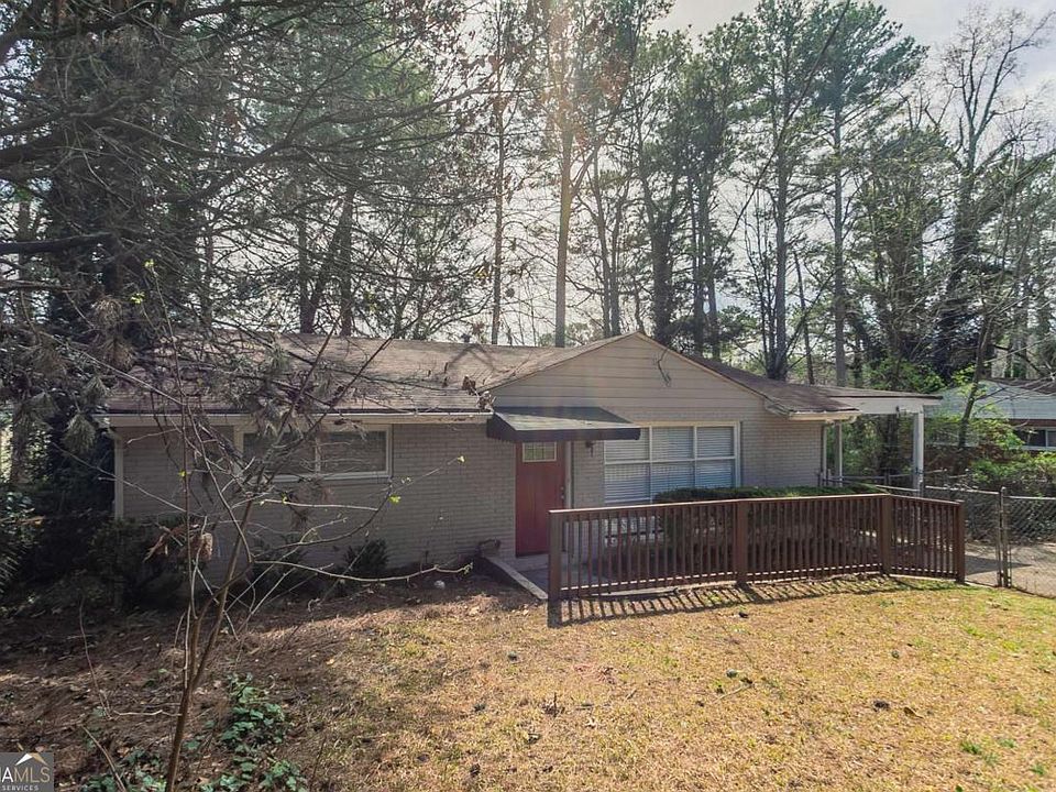 1st image of 3425 Longleaf Dr