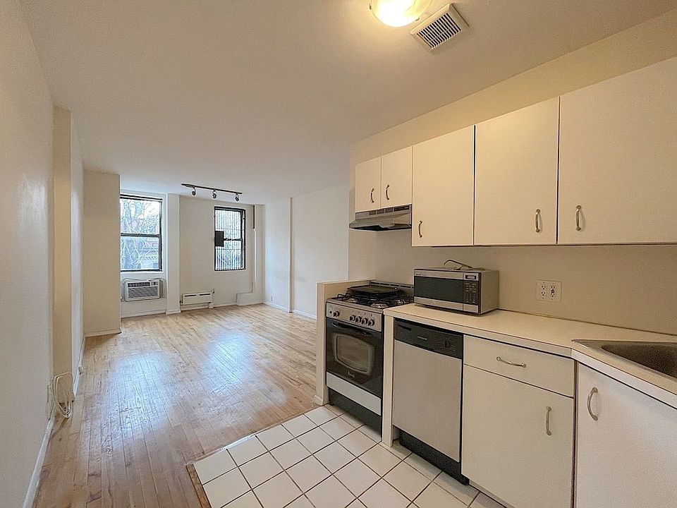 1st image of 259 W 19th St APT 5NW