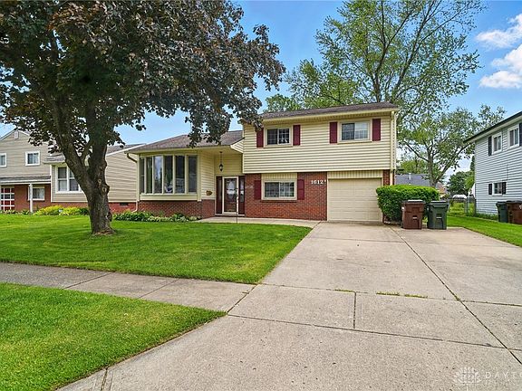4th image of 1612 Redbush Ave