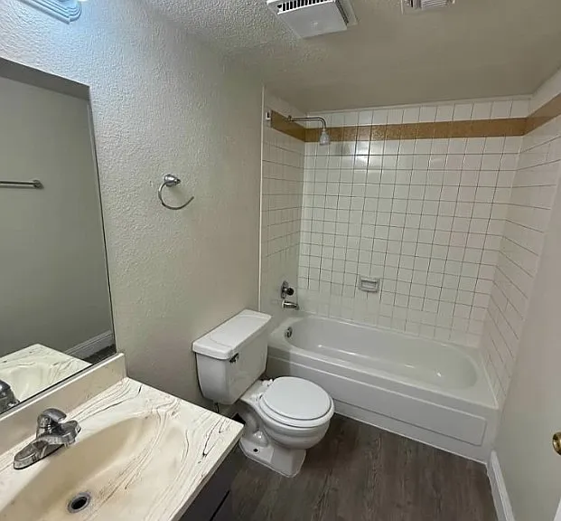4941 Newport Cove Dr #B — Photo 21