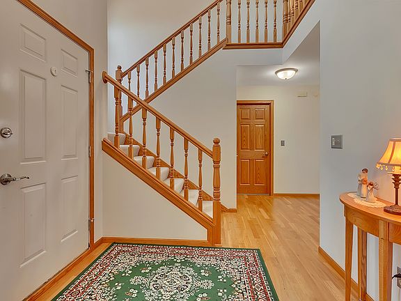 5th image of 1508 W Oakes Dr