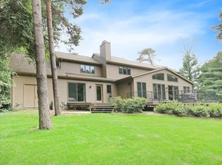 8095 Ginger Brook Ct SE, Ada, MI 49301