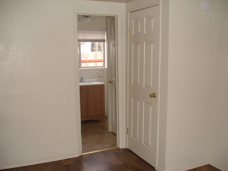 5773 Stratton Ln — Photo 6