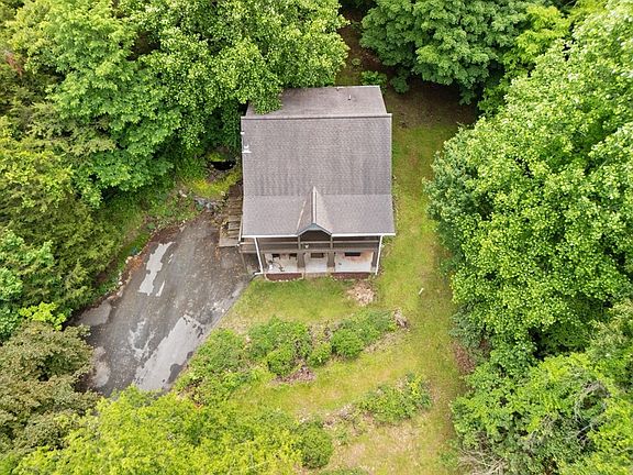 5th image of 21179 Green Spring Rd