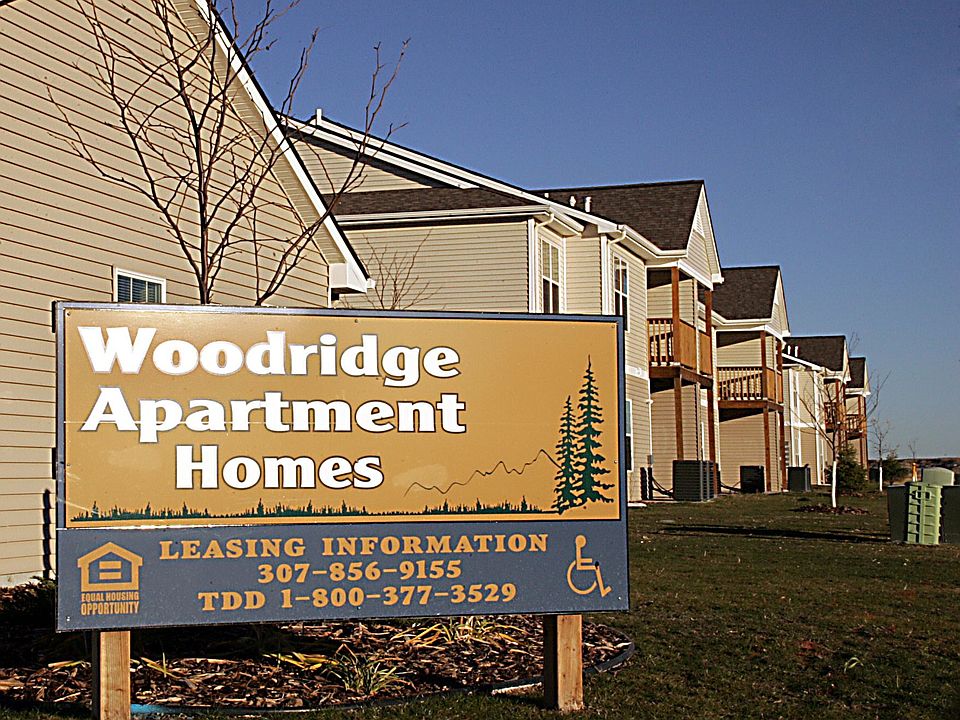 1st image of 1302 Redwood Dr #F