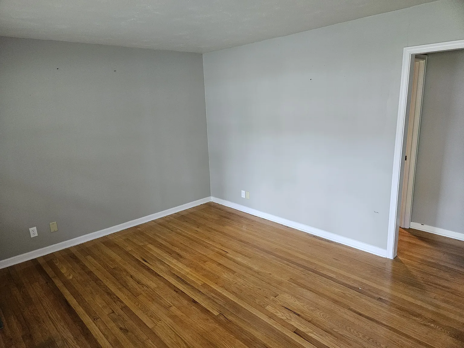 2840 / 2842 North Cotner Boulevard - 1 — Photo 4