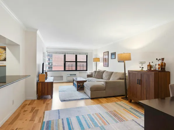 340 East 74th Street 9G image 1 of 10