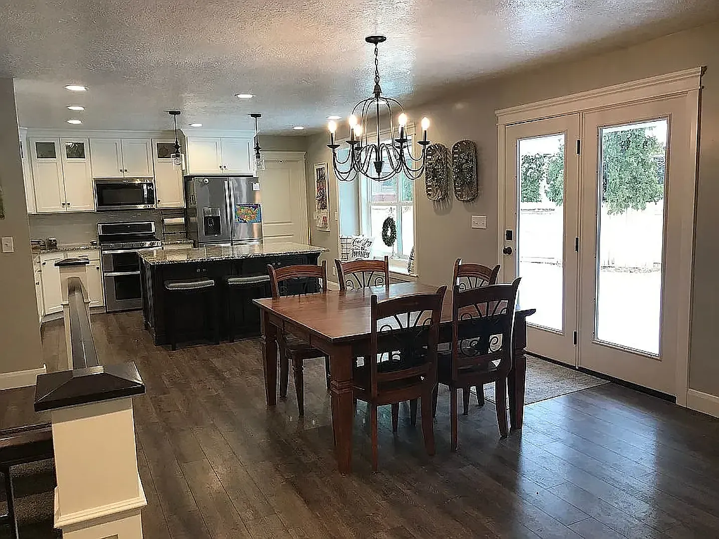 5 bed, 3016 sqft, $3,200 — Photo 4