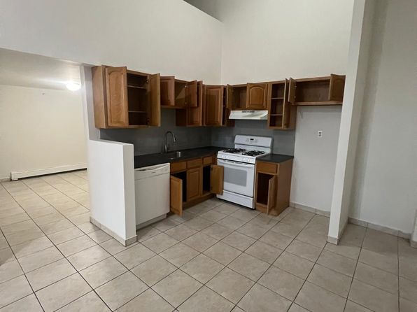 10005 92nd Ave APT 209