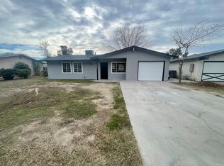 14561 W D St, Kerman, CA 93630