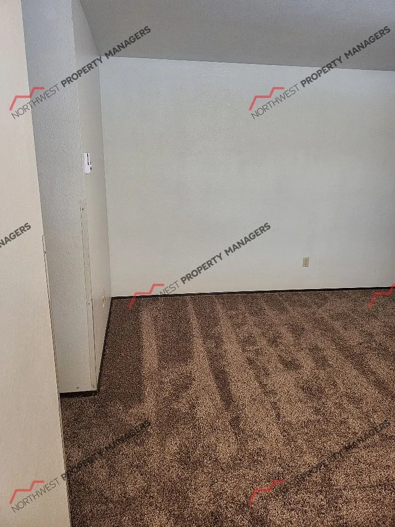 r139g — Photo 3