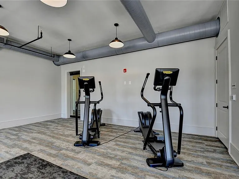 4536 Molder Dr — Photo 81