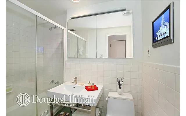 Rented by Douglas Elliman | media 11