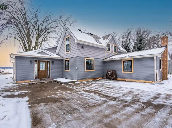W591 Fox Court, Montello, WI 53949