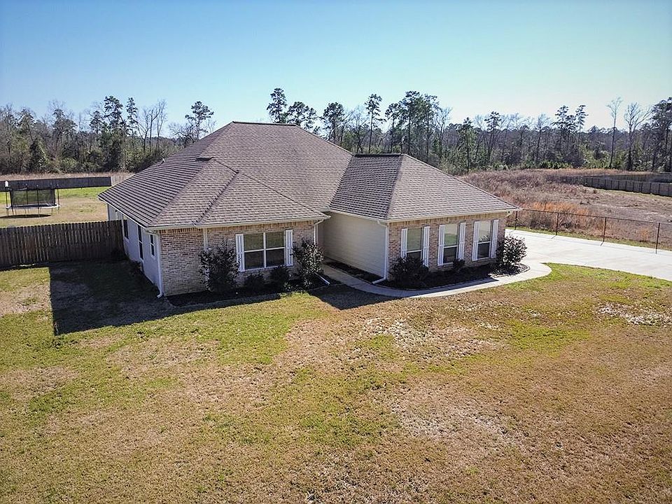 1st image of 255 Acorn Dr