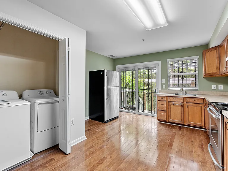 1750 Galen St SE — Photo 10