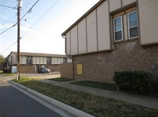 719 N Center St APT 3, Arlington, TX 76011