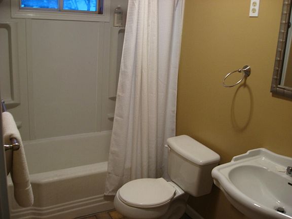 5th image of 655 E Cloverland Dr