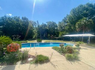 5500 Cox Rd, Milton, FL 32583