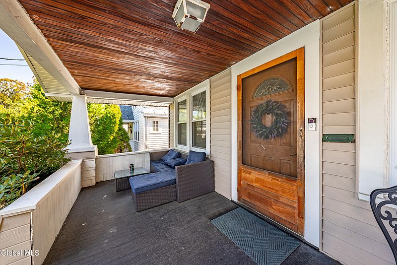 4th image of 1472 Lexington Avenue